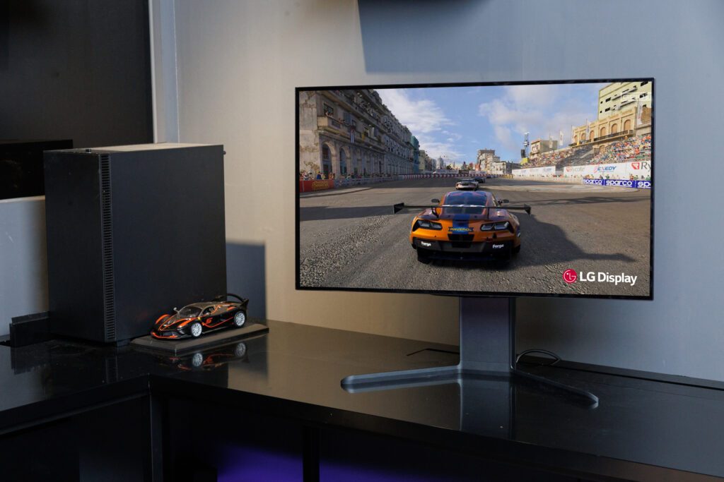 LG Display's Gaming OLED Panel With Switchable Refresh Rate and Resolution