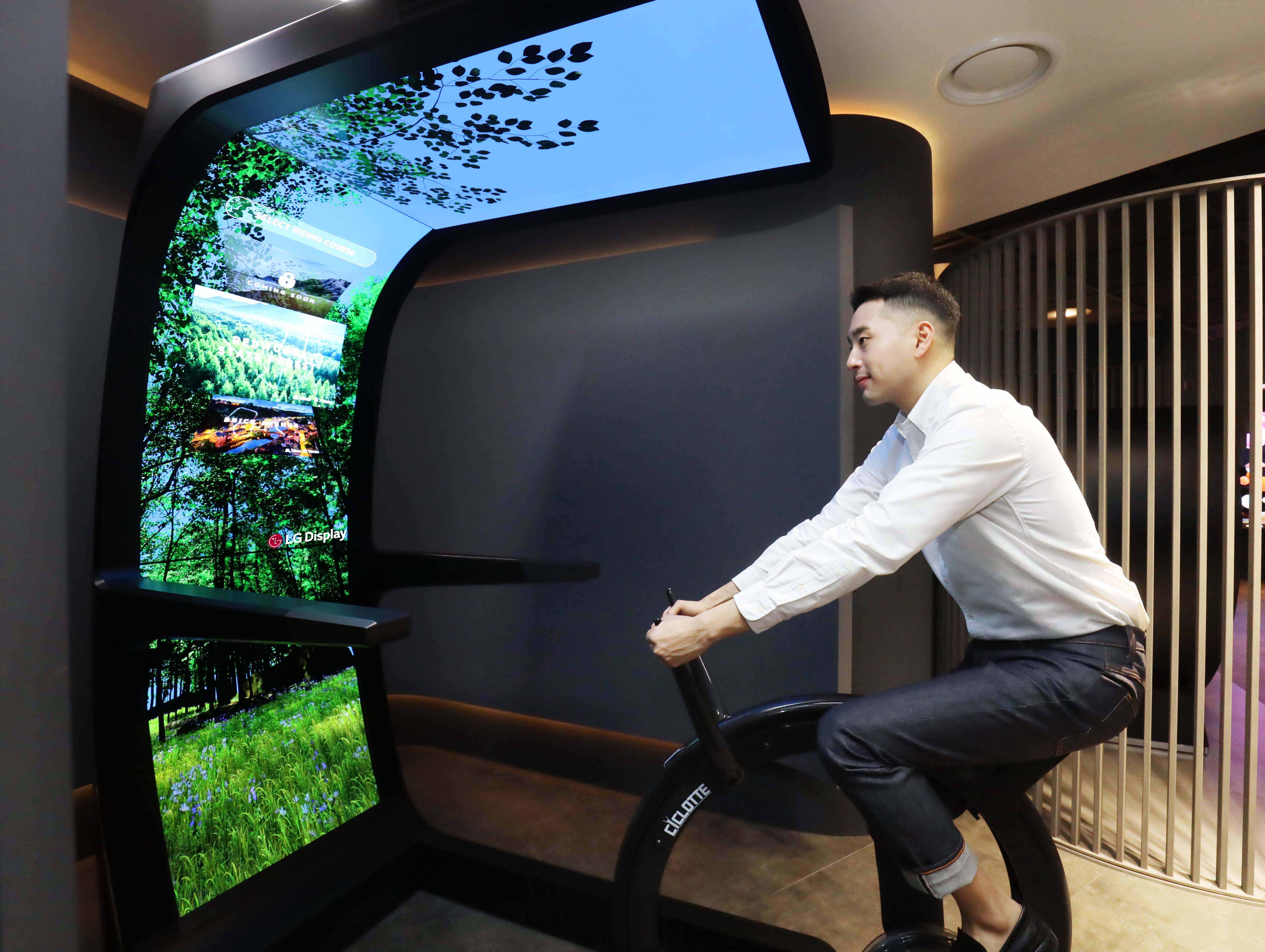 LG Display_Virtual Ride at CES 2022