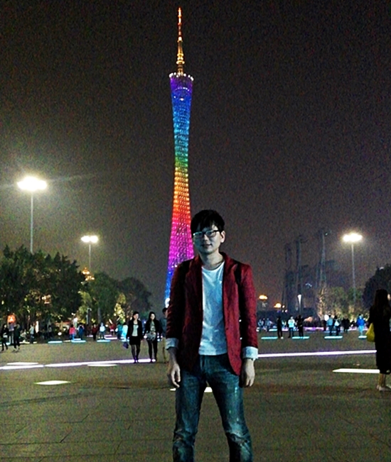 ▲ 광저우 타워를 배경으로 찍은 사진