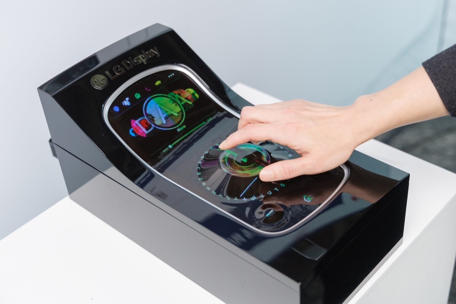 LG Display Succeeds in DevelopingWorld’s First Stretchable Display that ...