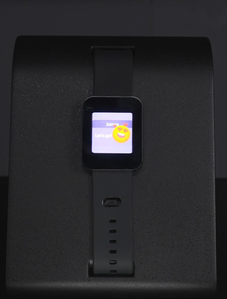 [SID 2024] 1.3″ 4K OLEDoS LFD (Smart Watch) (2)