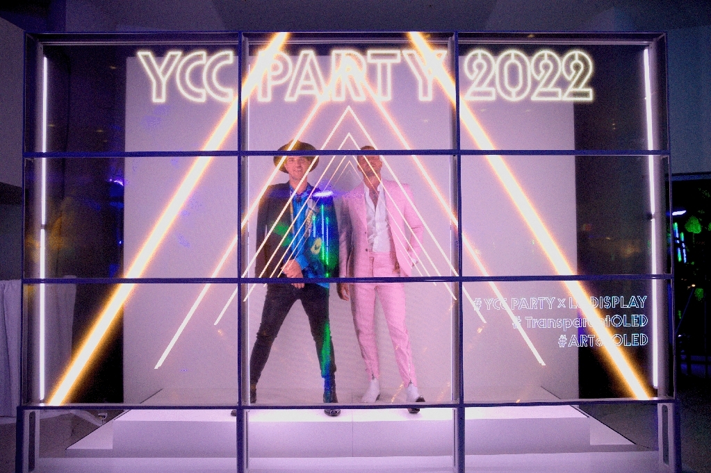 2022_[YCC Party] Transparent OLED (6)