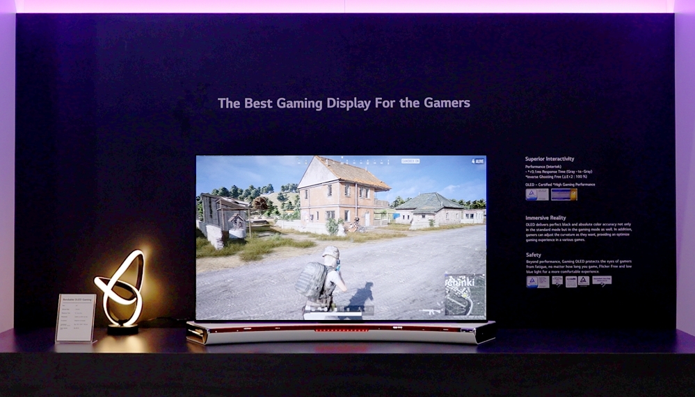 [SID 2022] 42" Gaming OLED Bendable (4)
