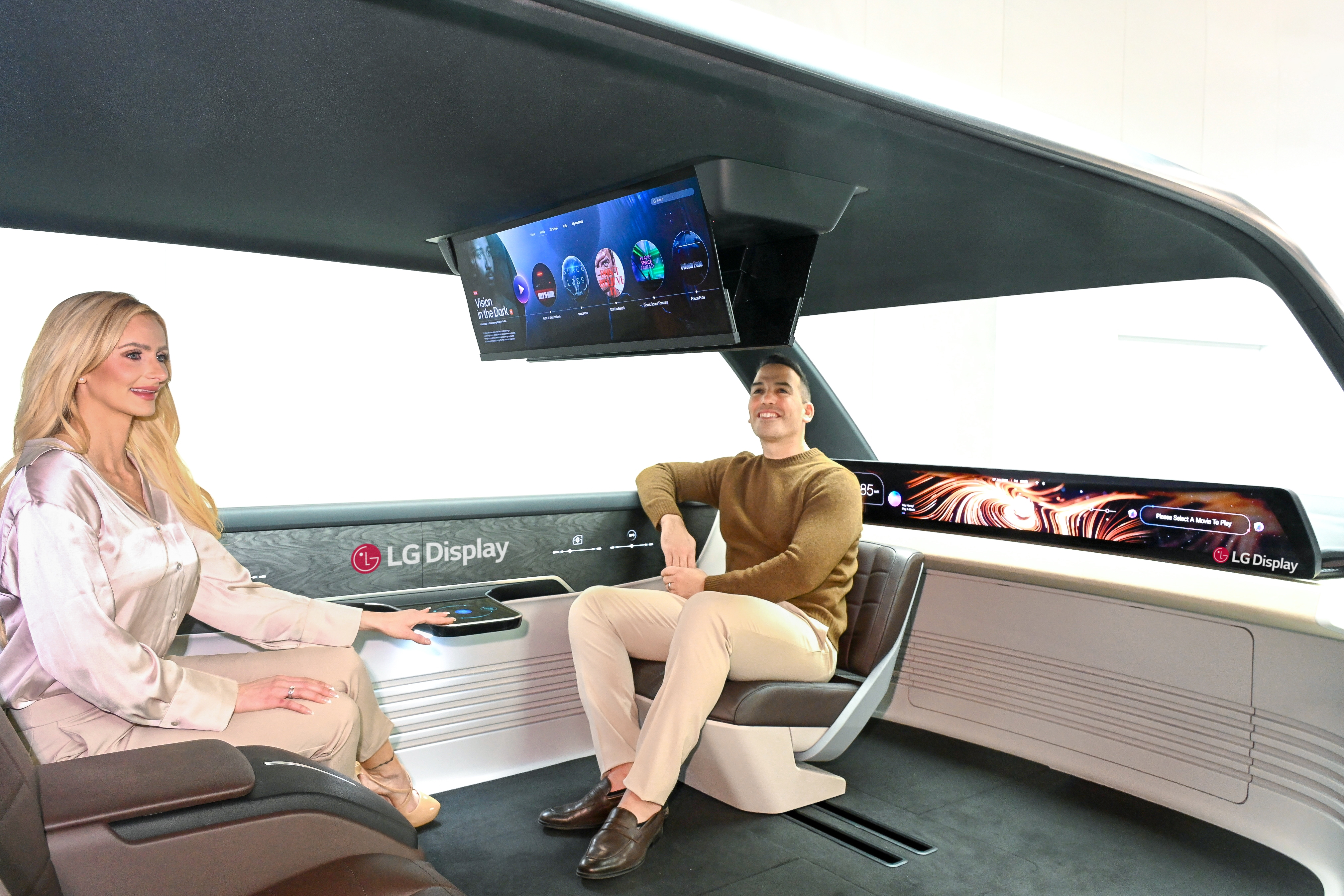 [CES 2024] LG디스플레이, 초대형 차량용 디스플레이로 미래차 혁신 가속화 (2)