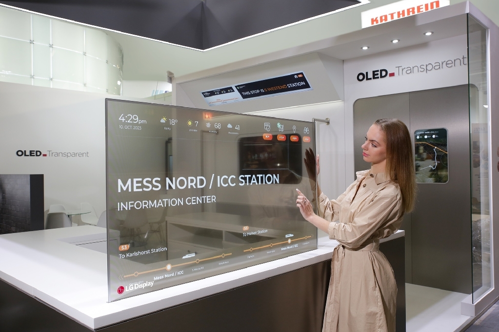 [InnoTrans 2022] 매표소용 투명 OLED (2)