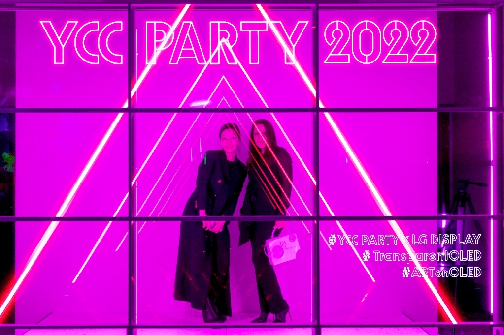 2022_[YCC Party] Transparent OLED (7)