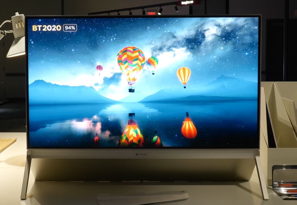 [CES 2023] 31.5-inch Mini LED (2)