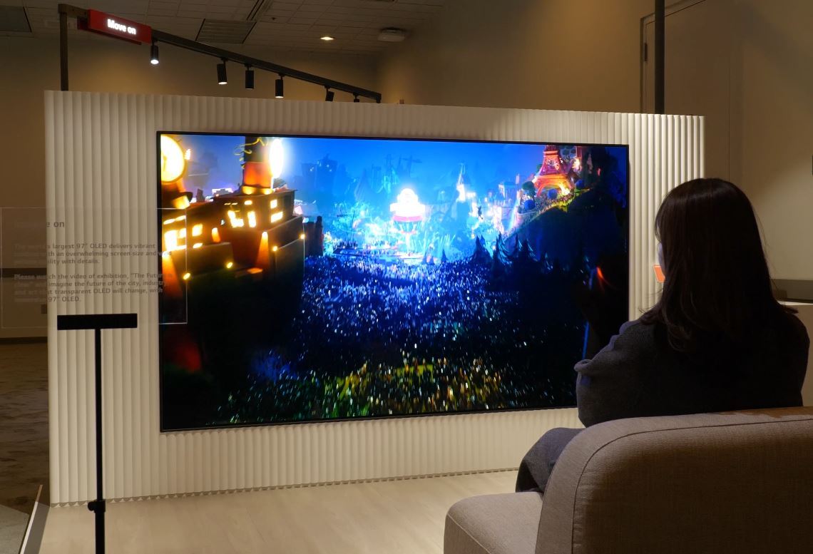 [CES 2023] 97-inch 4K OLED EX Technology (2)