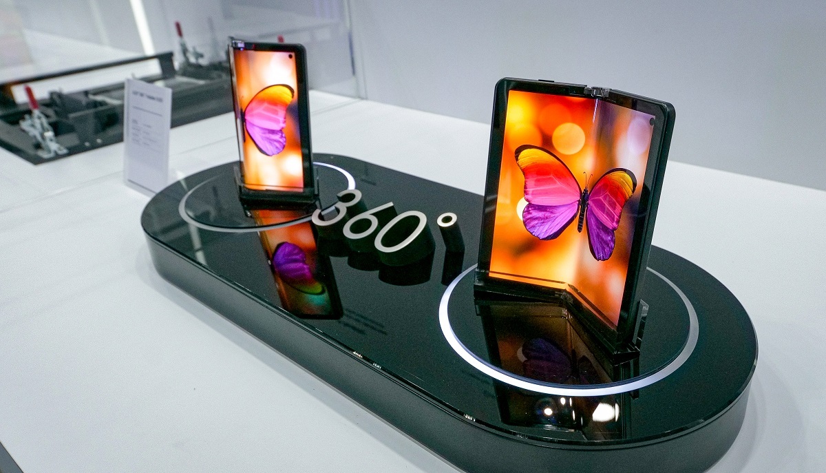 [SID 2023] 8.03-inch 360-degree Foldable OLED