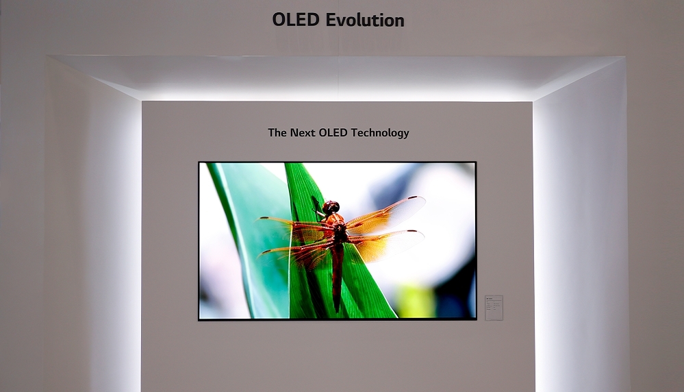 [SID 2022] 77-inch 8K OLED (2)