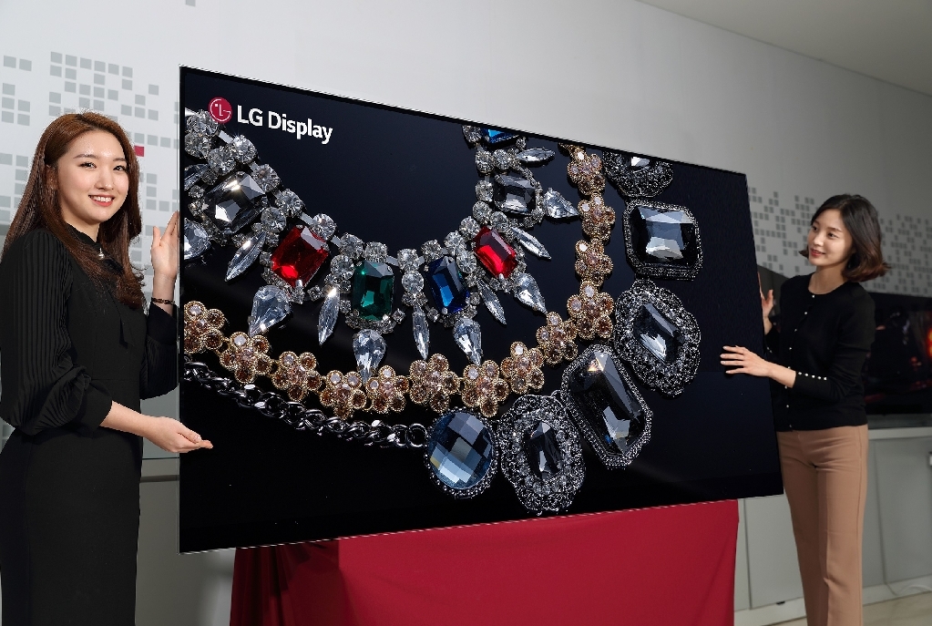 2018 CES 세계 최초 88인치 8K OLED 디스플레이 개발